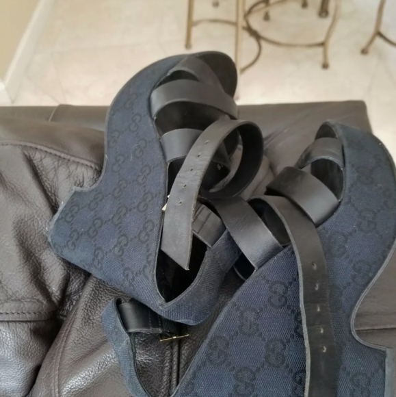Gucci monogram wedge with leather top-black-size 7.5 - excellent condition - Picture 6 of 6